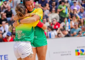 Separacao Lane e Ray (foto) foram as campeãs no Feminino – Fotos: @carlos_ricky/World FootVolley.