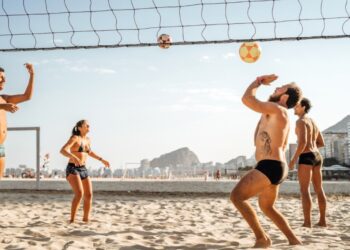 Fundamentos do futevolei: