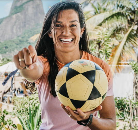 Trajetoria Lana Miranda no futevolei