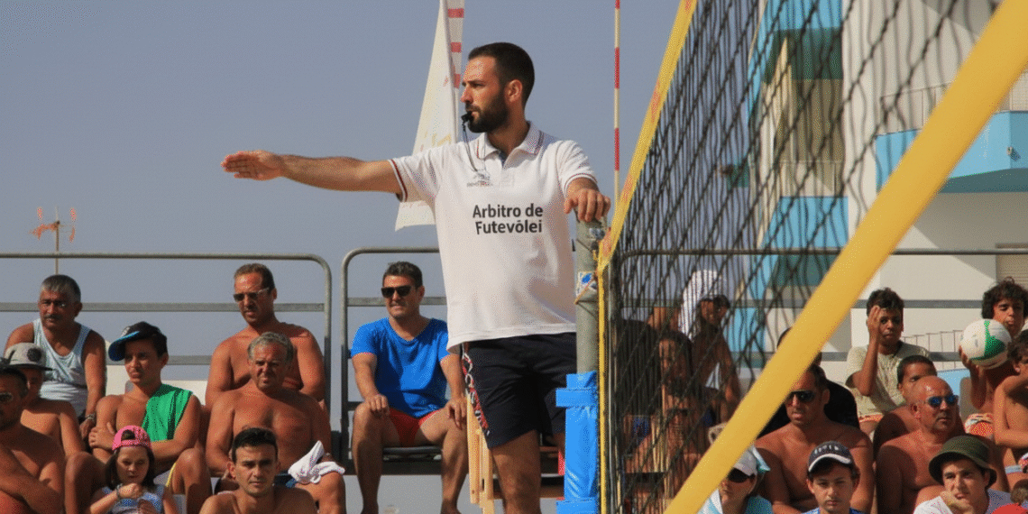 Arbitro de futevôlei